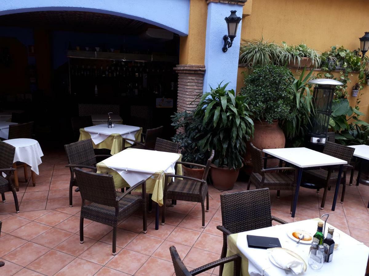 Calle Antonio Millón Nerja Esterno foto