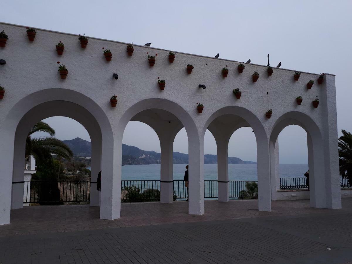 Calle Antonio Millón Nerja Esterno foto