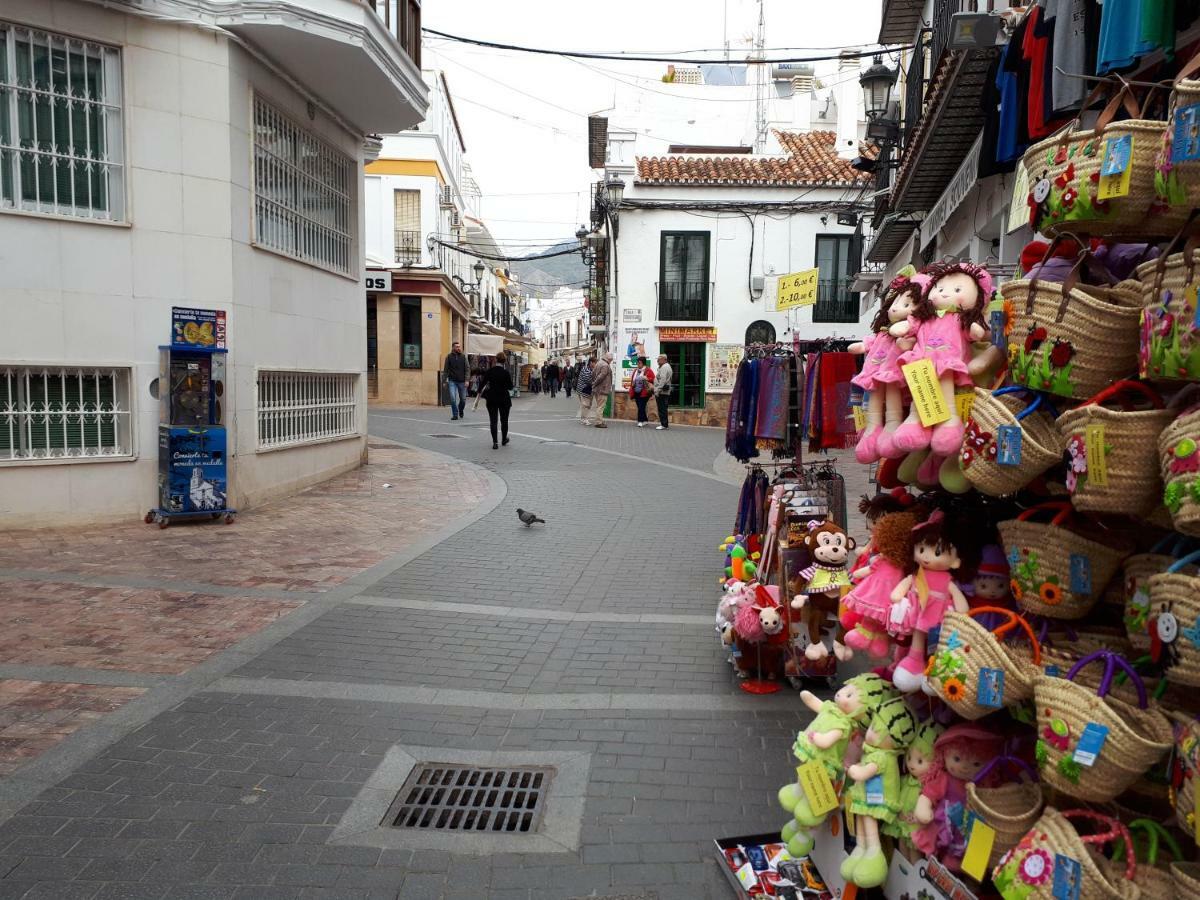 Calle Antonio Millón Nerja Esterno foto
